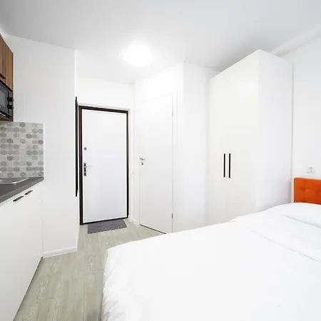Myfreedom Апартаменти Метро Чернігівська Інститут Серця Kyiv Exterior photo